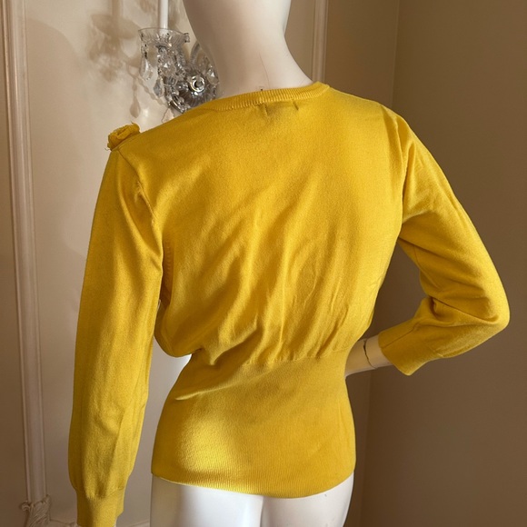 Olivia M. Lightweight Button Down Sweater Size XL - Picture 12 of 16